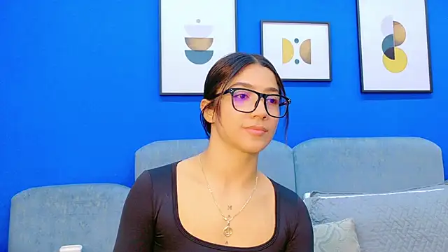 Snapshot of martina_roldam chatting on February 2026 09:30:01 PM martina roldam online show from February 2026 09:30:01 PM