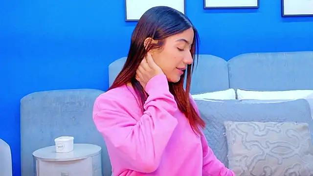 Snapshot of martina_roldam chatting on February 2026 12:28:01 AM martina roldam online show from February 2026 12:28:01 AM