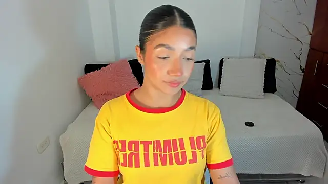 martina roldam online show from July 2026 03:02:01 AM