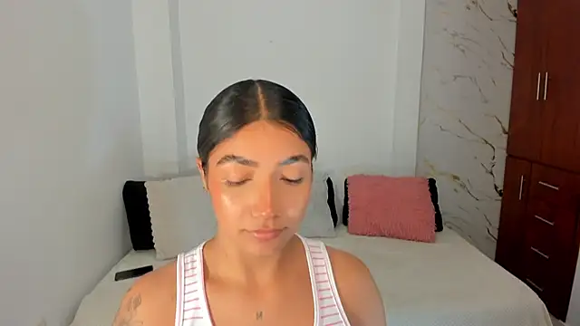 martina roldam online show from July 2026 01:41:02 AM