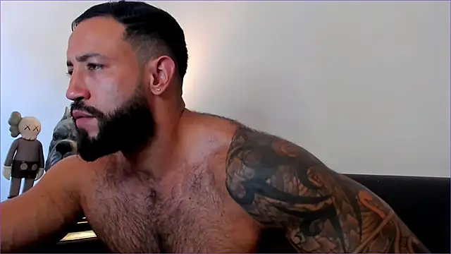 Snapshot of BradLeon_ chatting on October 2025 07:49:02 PM BradLeon online show from October 2025 07:49:02 PM