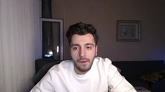 handsomeee04 online show from March 2025 09:16:02 PM