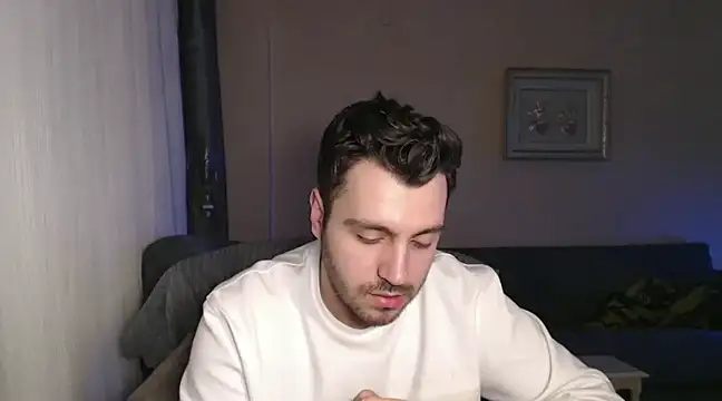 handsomeee04 online show from March 2025 10:04:02 PM