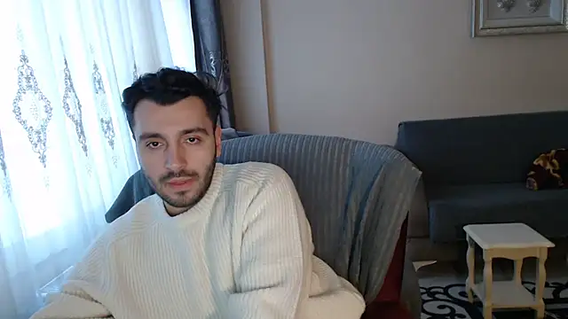 handsomeee04 online show from December 2025 05:55:02 AM