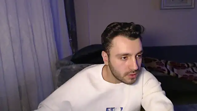 handsomeee04 online show from February 2026 01:38:01 AM