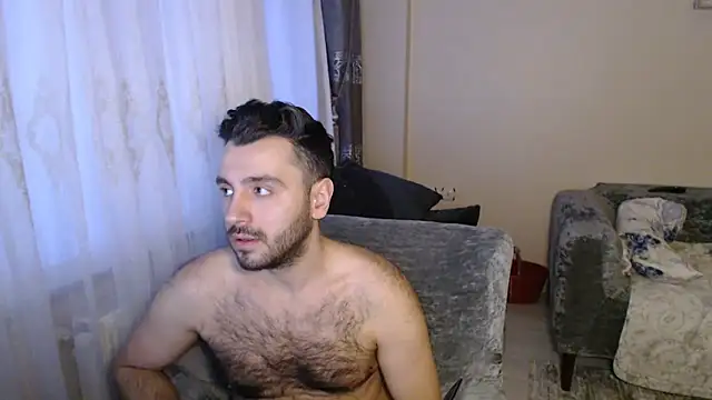 handsomeee04 online show from May 2026 05:08:01 PM