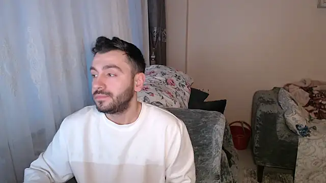 handsomeee04 online show from May 2026 05:21:01 PM