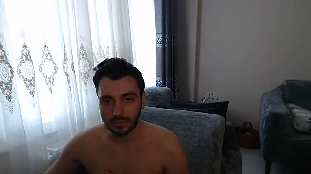 handsomeee04 online show from May 2026 04:07:02 AM