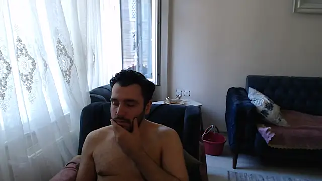handsomeee04 online show from June 2026 05:57:02 AM