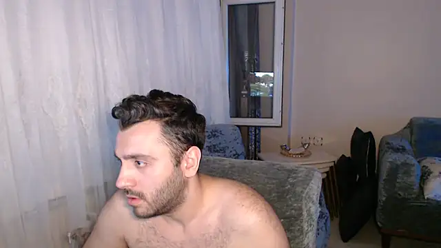 handsomeee04 online show from July 2026 11:41:01 PM