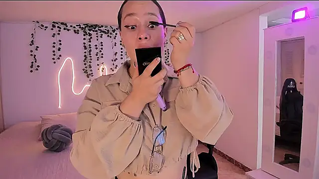 Snapshot of emmaTorres1 chatting on September 2025 03:39:01 PM emmaTorres1 online show from September 2025 03:39:01 PM