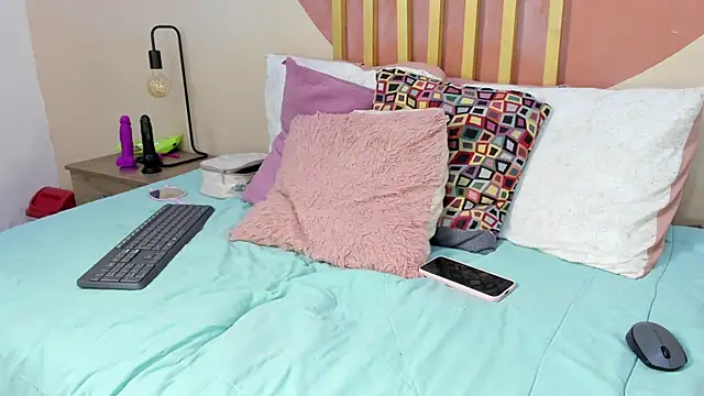 Nicole Angels  online show from May 2026 08:07:02 PM