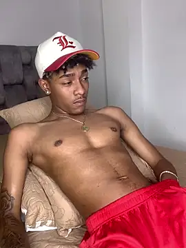 Boy cock18 online show from January 2025 07:36:01 AM