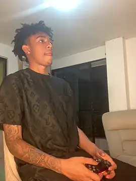 Boy cock18 online show from September 2025 06:46:01 AM