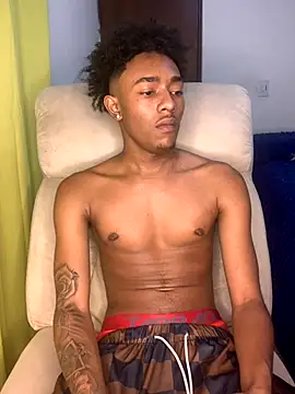 Boy cock18 online show from November 2025 02:21:01 AM