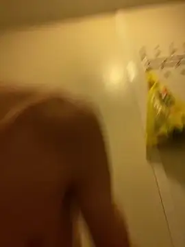 Snapshot of ekskekejejej chatting on February 2025 04:08:01 PM ekskekejejej online show from February 2025 04:08:01 PM