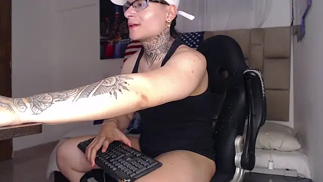 DennisWalkerr online show from January 2025 03:49:02 AM