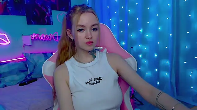 Snapshot of Naughty_Mable chatting on February 2025 03:08:02 AM Naughty Mable online show from February 2025 03:08:02 AM