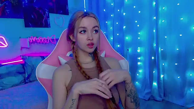 Snapshot of Naughty_Mable chatting on February 2025 07:04:02 AM Naughty Mable online show from February 2025 07:04:02 AM