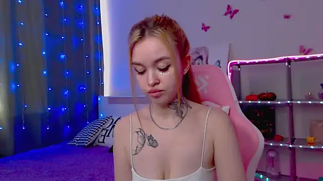 Snapshot of Naughty_Mable chatting on March 2025 03:07:01 AM Naughty Mable online show from March 2025 03:07:01 AM