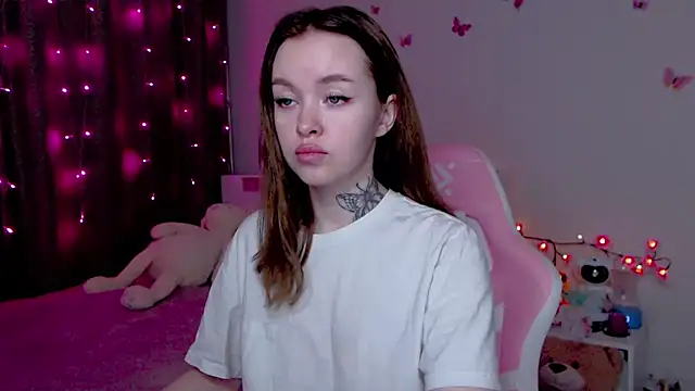 Snapshot of Naughty_Mable chatting on October 2025 12:12:02 AM Naughty Mable online show from October 2025 12:12:02 AM