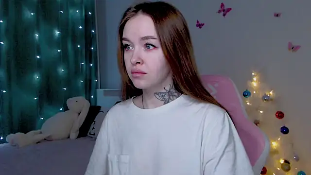 Snapshot of Naughty_Mable chatting on December 2025 01:01:02 AM Naughty Mable online show from December 2025 01:01:02 AM