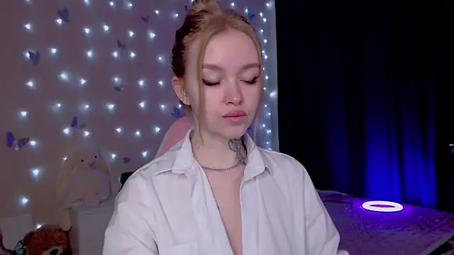 Snapshot of Naughty_Mable chatting on February 2026 06:26:01 AM Naughty Mable online show from February 2026 06:26:01 AM