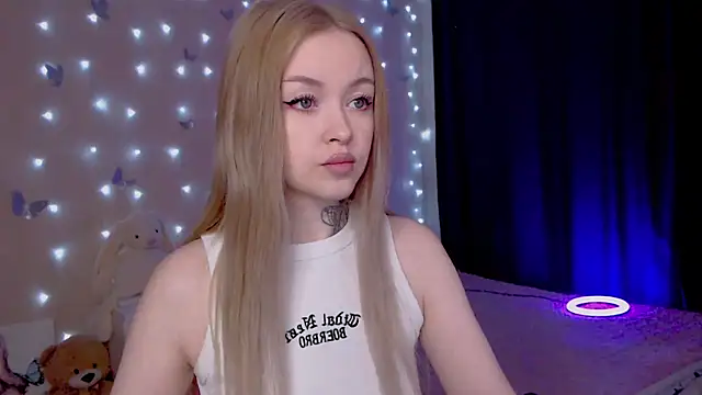 Snapshot of Naughty_Mable chatting on February 2026 12:09:01 AM Naughty Mable online show from February 2026 12:09:01 AM