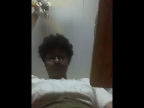 Snapshot of MelHorny03 chatting on March 2026 04:03:02 AM MelHorny03 online show from March 2026 04:03:02 AM