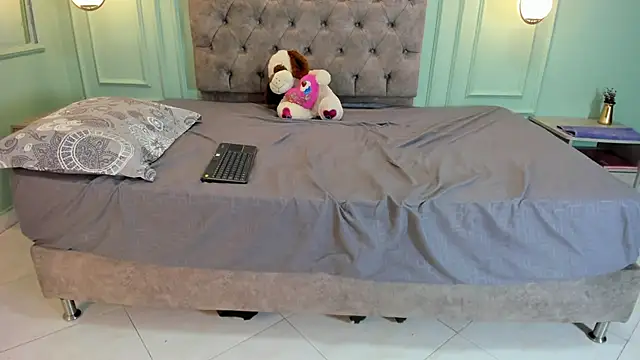 Snapshot of Abril_jones10 chatting on December 2024 11:16:01 PM Abril jones10 online show from December 2024 11:16:01 PM