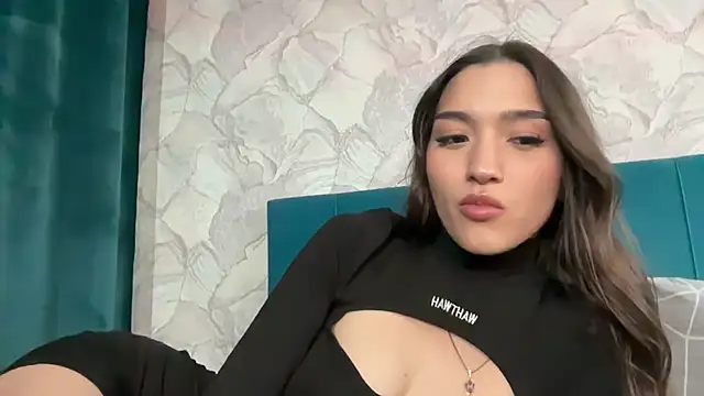 MilenaMilven online show from December 2024 07:13:02 PM