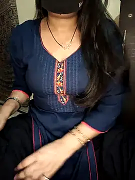 Snapshot of Soniya_444 chatting on March 2025 06:30:01 PM Soniya 444 online show from March 2025 06:30:01 PM