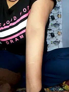 Snapshot of Riyashahi1 chatting on February 2025 06:54:02 PM Riyashahi1 online show from February 2025 06:54:02 PM