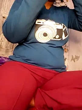 Snapshot of Riyashahi1 chatting on November 2025 06:57:02 PM Riyashahi1 online show from November 2025 06:57:02 PM