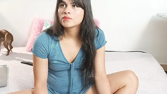 Mara-Bella online show from March 2026 06:03:01 PM