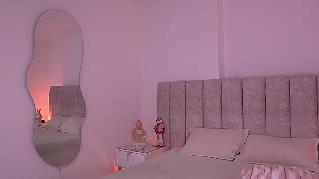 sam lewins online show from December 2025 07:21:02 PM