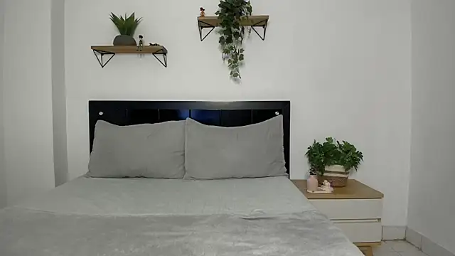 Snapshot of naughty_1girl chatting on February 2025 11:55:01 PM naughty 1girl online show from February 2025 11:55:01 PM