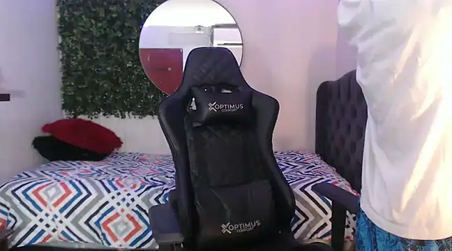 andy dan18 online show from February 2025 11:31:01 PM