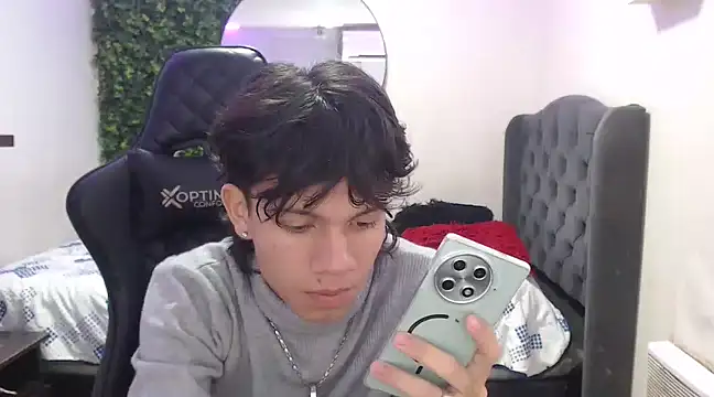 andy dan18 online show from March 2025 01:32:02 PM