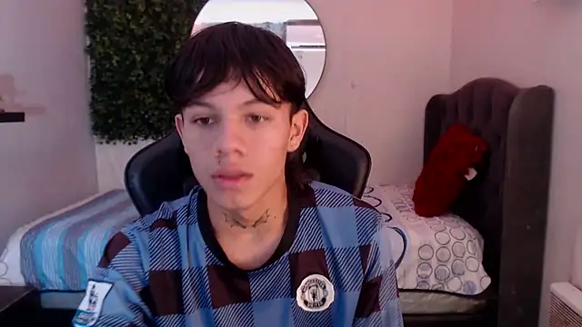 andy dan18 online show from March 2025 01:08:01 PM