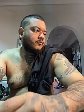 El Titan1998 online show from October 2025 12:26:01 PM