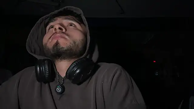 Snapshot of Beboteejoel chatting on September 2025 02:17:01 AM Beboteejoel online show from September 2025 02:17:01 AM