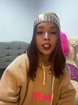 Snapshot of BlueStoneX chatting on January 2025 03:59:02 AM BlueStoneX online show from January 2025 03:59:02 AM