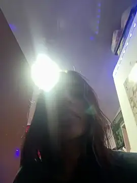 Snapshot of BlueStoneX chatting on February 2025 10:51:01 AM BlueStoneX online show from February 2025 10:51:01 AM