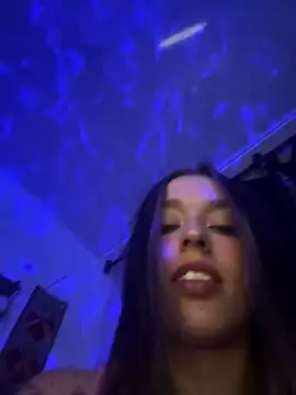 Snapshot of BlueStoneX chatting on March 2025 08:42:02 AM BlueStoneX online show from March 2025 08:42:02 AM