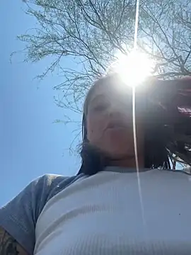 Snapshot of BlueStoneX chatting on March 2025 05:36:01 PM BlueStoneX online show from March 2025 05:36:01 PM