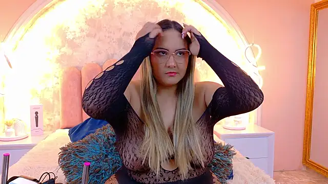 MiaLaurents online show from March 2026 03:13:02 AM