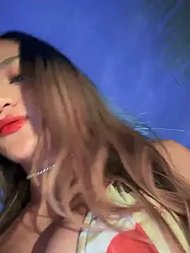 Snapshot of Mariapaula chatting on February 2025 11:27:01 PM Mariapaula online show from February 2025 11:27:01 PM