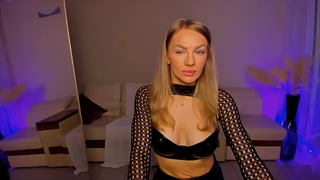 Oliva Candy online show from May 2026 01:34:01 AM