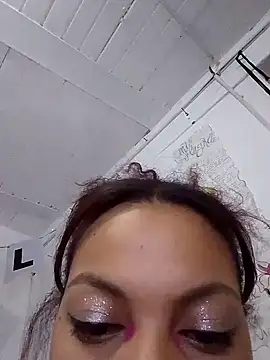 Snapshot of BlakeandRouse chatting on January 2025 07:04:02 AM BlakeandRouse online show from January 2025 07:04:02 AM